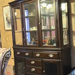 China Cabinet 