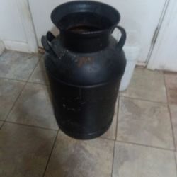 Southern Dairies Christian VA Antique Milk Can