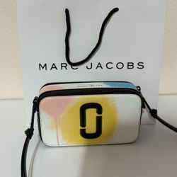 MARC JACOBS 