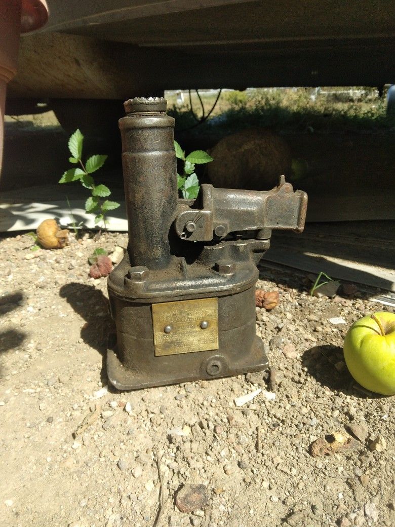 Antique Walker Hydraulic No.810 Series C