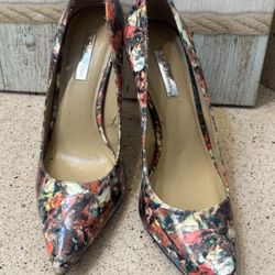 BCBGeneration Size 8.5 Multicolored Pointed-toe Pumps.  Few flaws pictured.  Ready to ship.