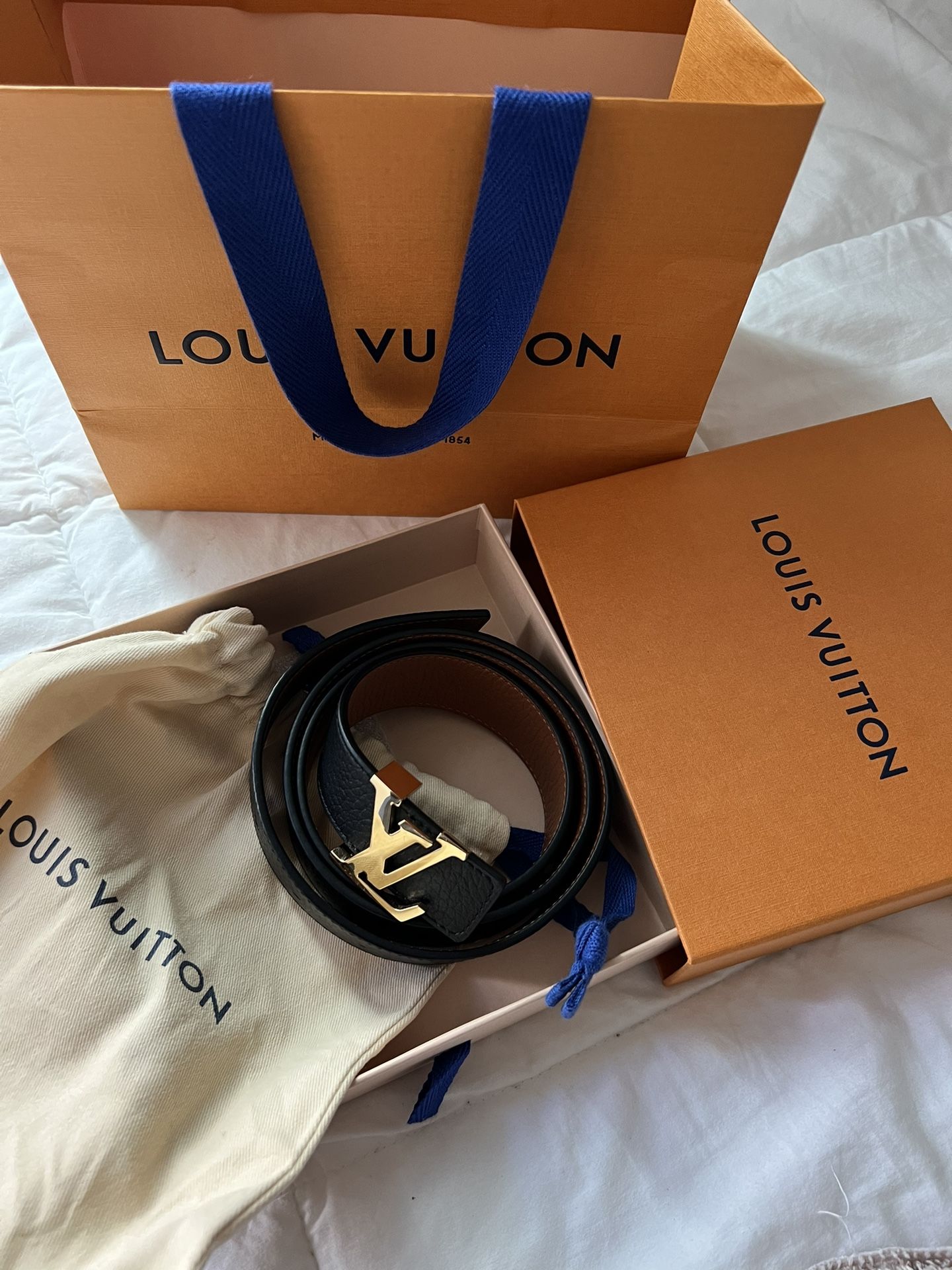 Louis Vuitton Reversible belt for Sale in Costa Mesa, CA - OfferUp