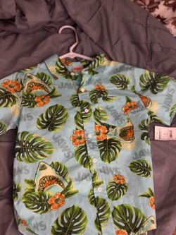 Jaws Hawaiian Button-Up Shirt boys medium