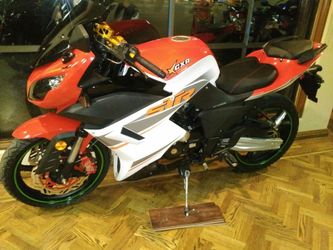 2017 CXR 250 Motorcycle