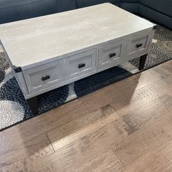 Lift Up Coffee Table And 2 End Tables