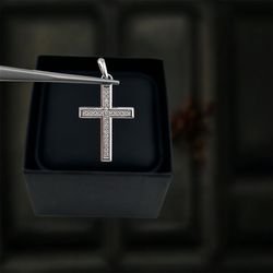 Cross Diamond Pendant In 14k White Gold