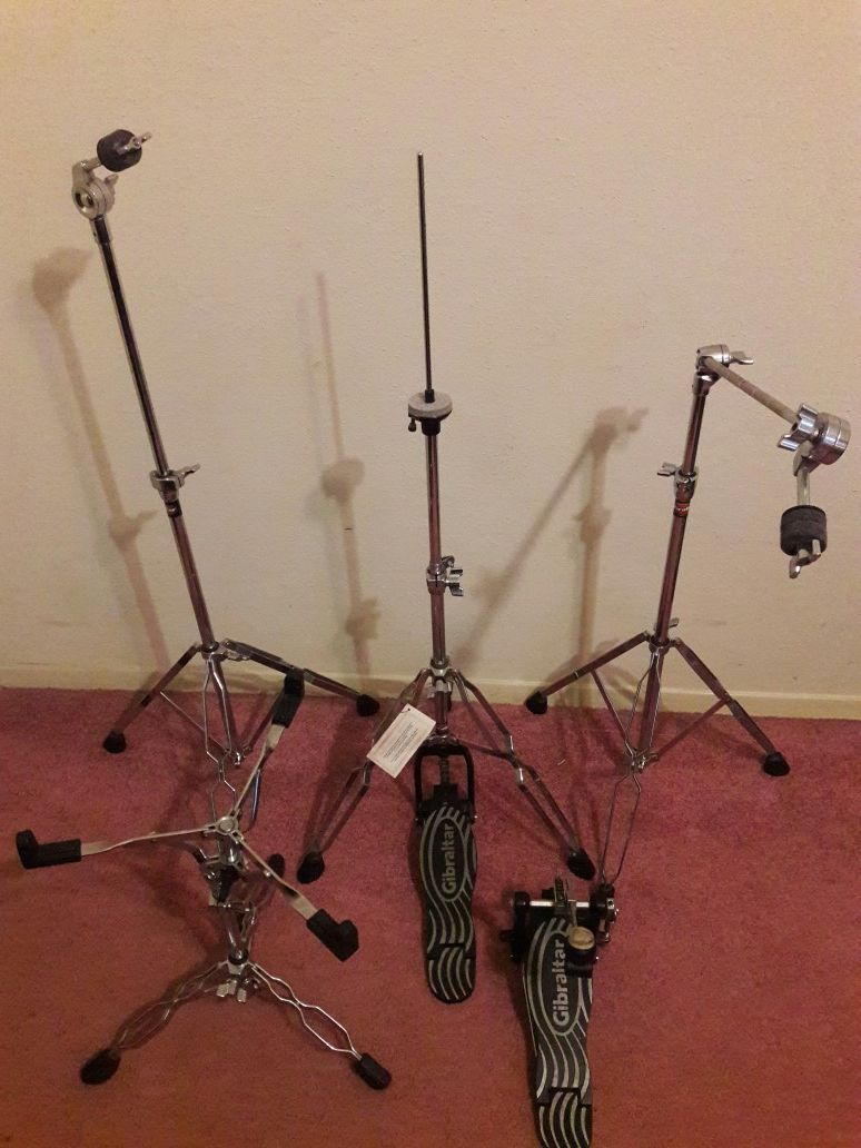 Drums hardware stands