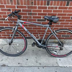 SCHWINN Tourist Road Hybrid Bike