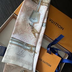 Louis Vuitton Bandeau 