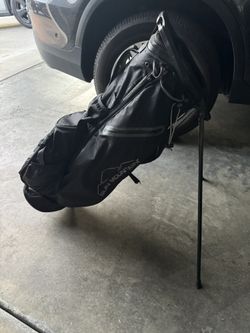 Sun Mountain LS3.5 Stand Bag Like New Missing Strap