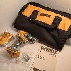 DeWalt drill with 2AH battery and charger
