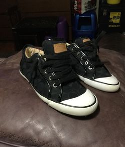 Coach (converse style)