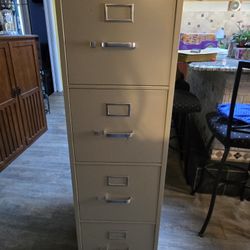 File Cabinet 4 Drawers