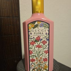 Gucci Flora - Gorgeous Gardenia