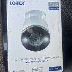 Lorex 2K Spotlight Indoor/Outdoor Wi-Fi Security Camera (32GB)