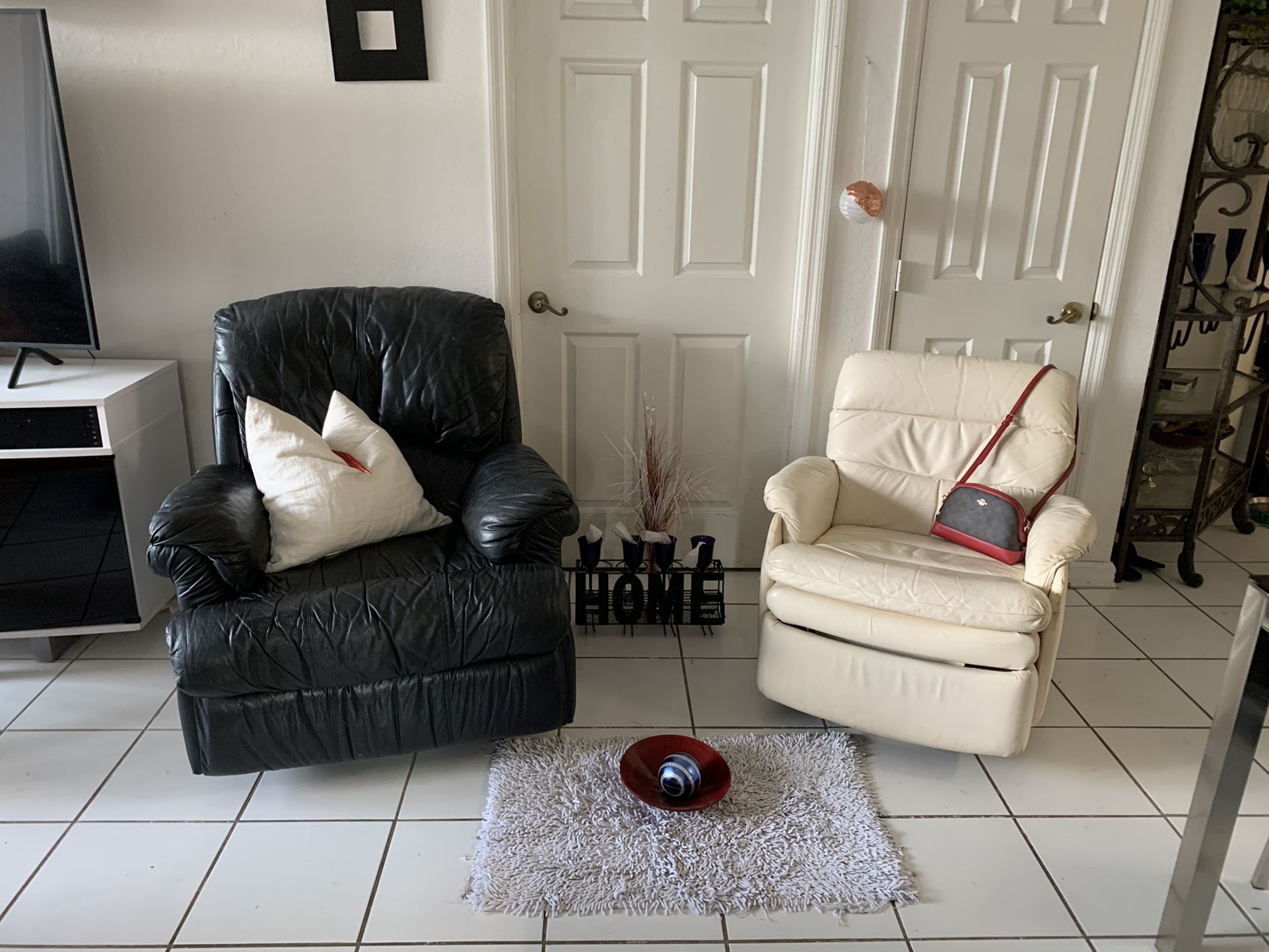 Living Room Furniture $99 🎈🎈🎈🛋 For Recliner Chairs, House