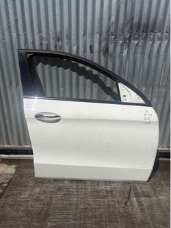 2016 2017 2018 2019 Mercedes-Benz  GLE Coupe GLE43 GLE63 Right Passenger Side Front Door Complete OEM