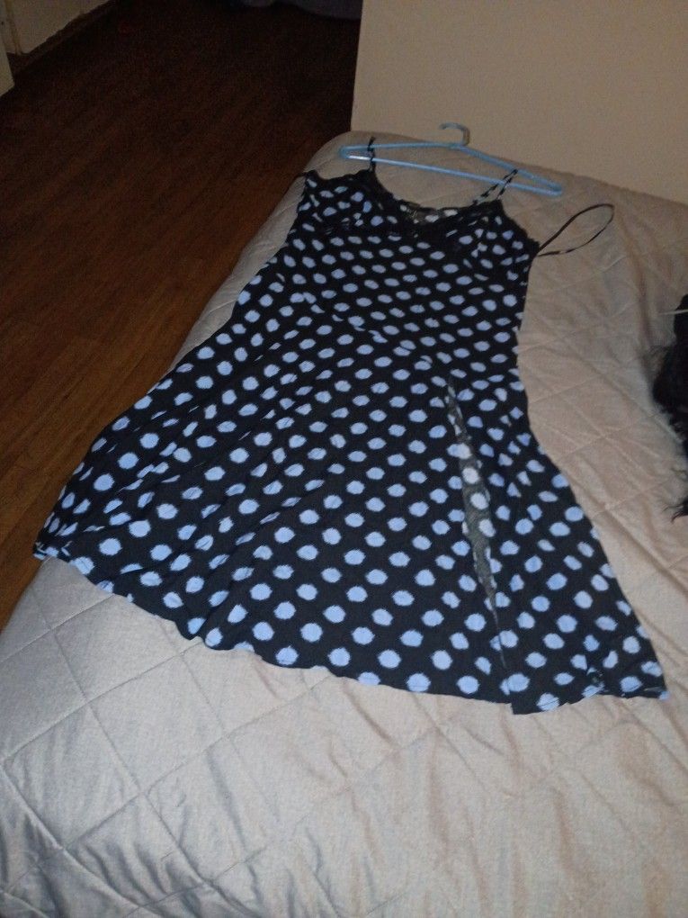 Forever 21 . Size S. Navy Blue And Baby Blue Poka Dots