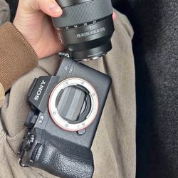 Sony a7IV body