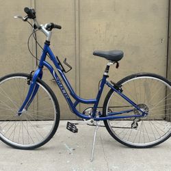 Trek 700 City Bike