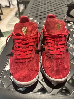 Adidas Gazelle Manchester United Red Suede Sneakers size 6.5