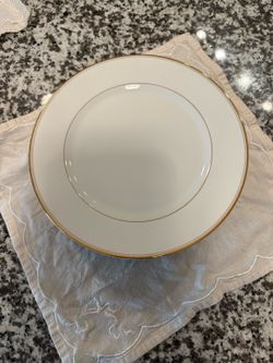 Mikasa Trousdale Antique China Plates