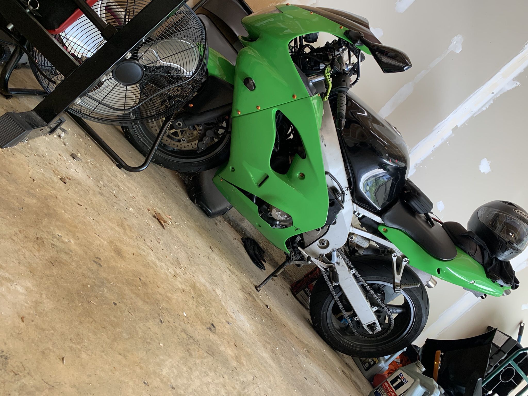 98 ZX9R Kawasaki Ninja