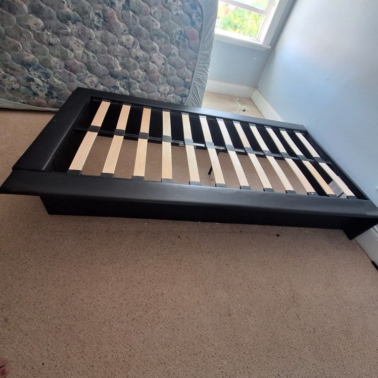 Twin Platform Bed
