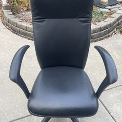 Black Leather/Vinyl Office Desk Chair