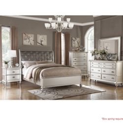 Beautiful Contemporary King size Complete Bedroom Set. Mattress Sold Separately 