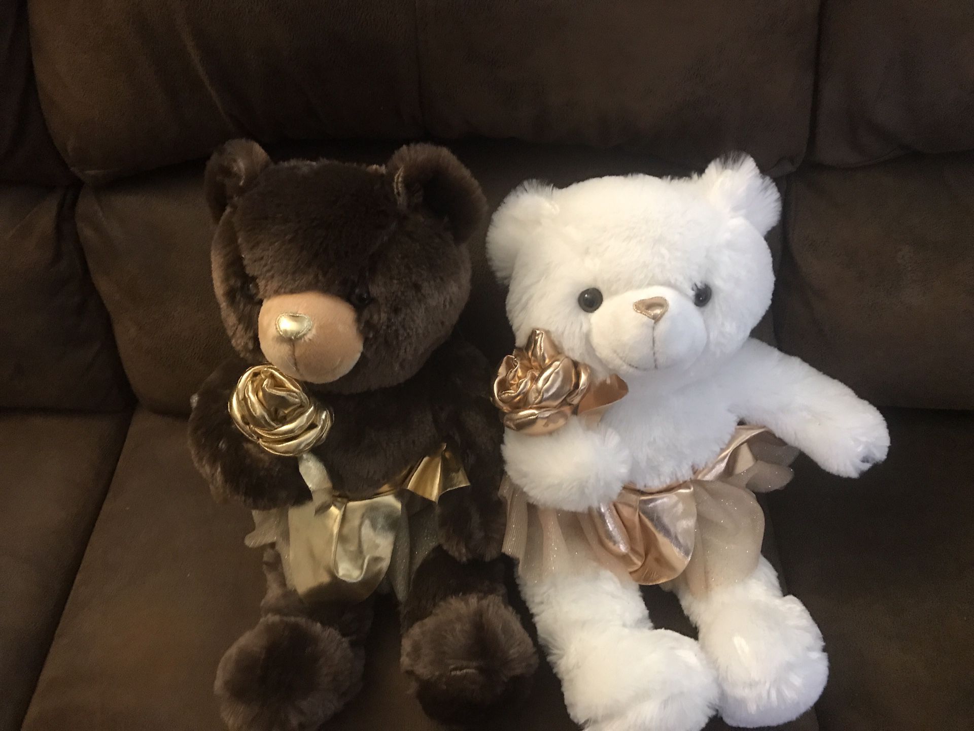 Fancy teddy bears