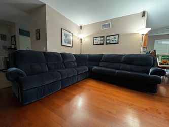 Sectional Sofa 3-piece recliners and sleeper