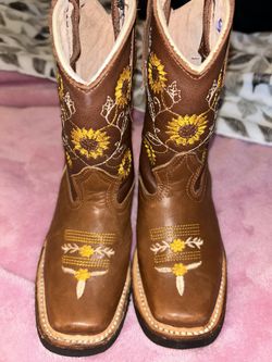  Sunflower Boots Size 10c  (16 MEX Size) 