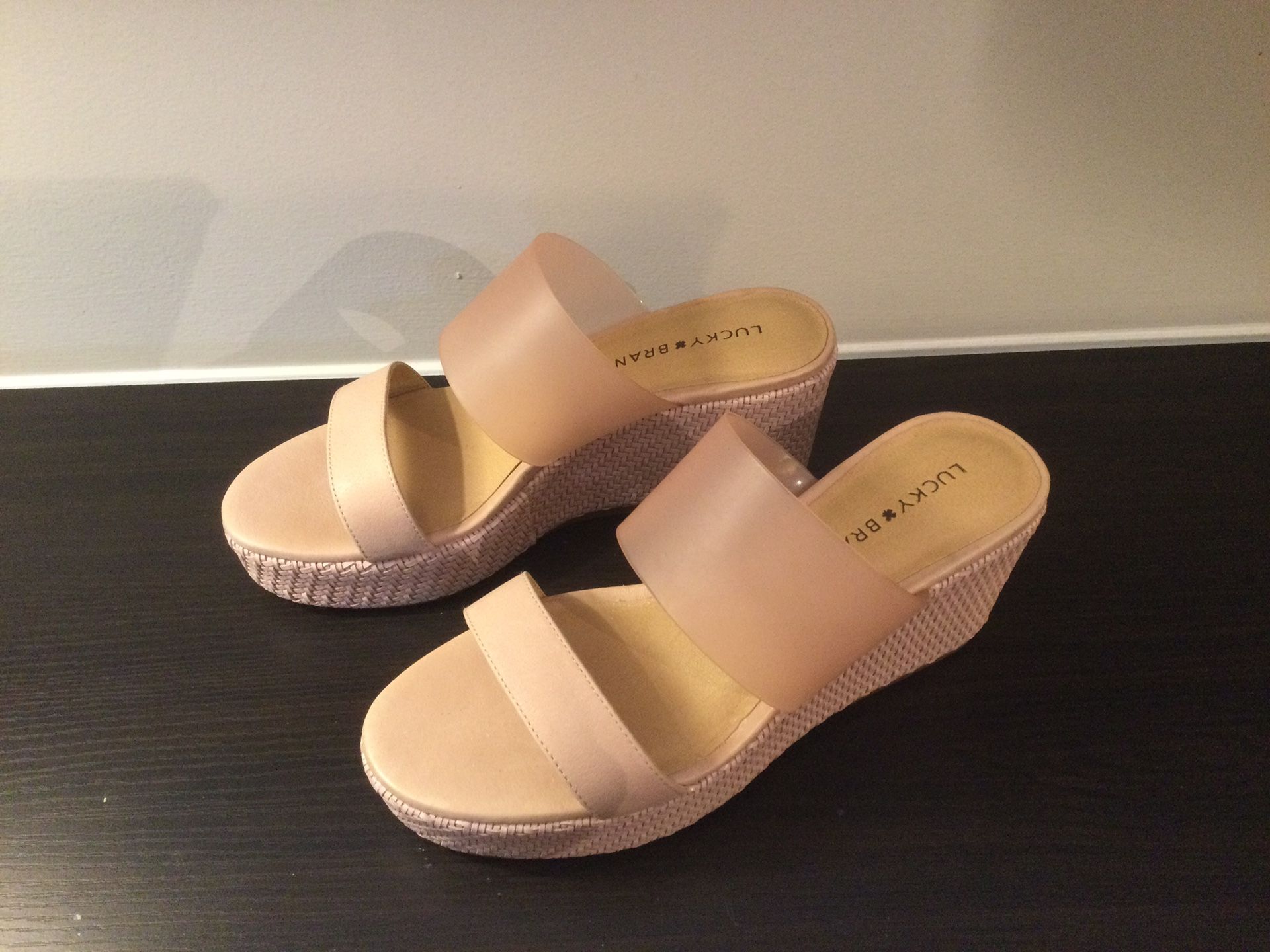 LUCKY BRAND. Wedge Bottom Sandal