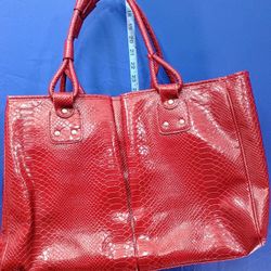 Large Red Elizabeth Arden women red embossed faux leather 17" X 11" satchel