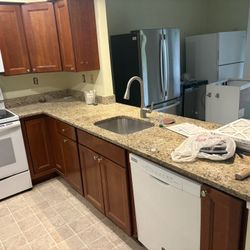 Cherry Kitchen 