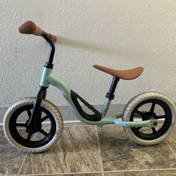 Chillafish Charlie Breeze 10" Kids' Balance Bike - Mint Green: Adjustable Handlebar & Seat 