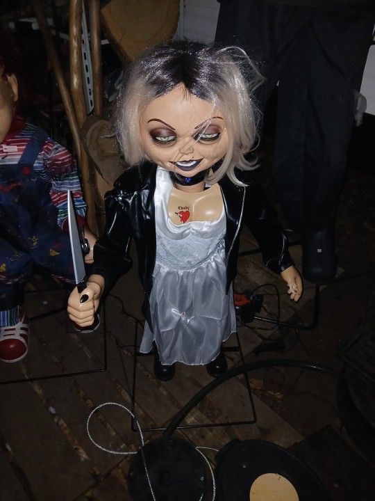 Tiffany Valentino Animated Doll 31/2 Feet Tall