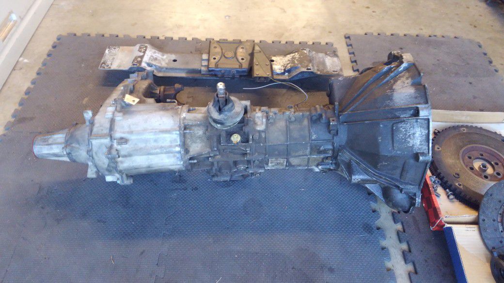 88 Jeep Comanche 4.0 Transmission (BA10/5) & 231 Transfer case+parts that also fit Cherokee