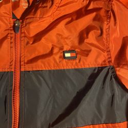 Brand New Tommy Hilfiger Pull Over Coat Size Large