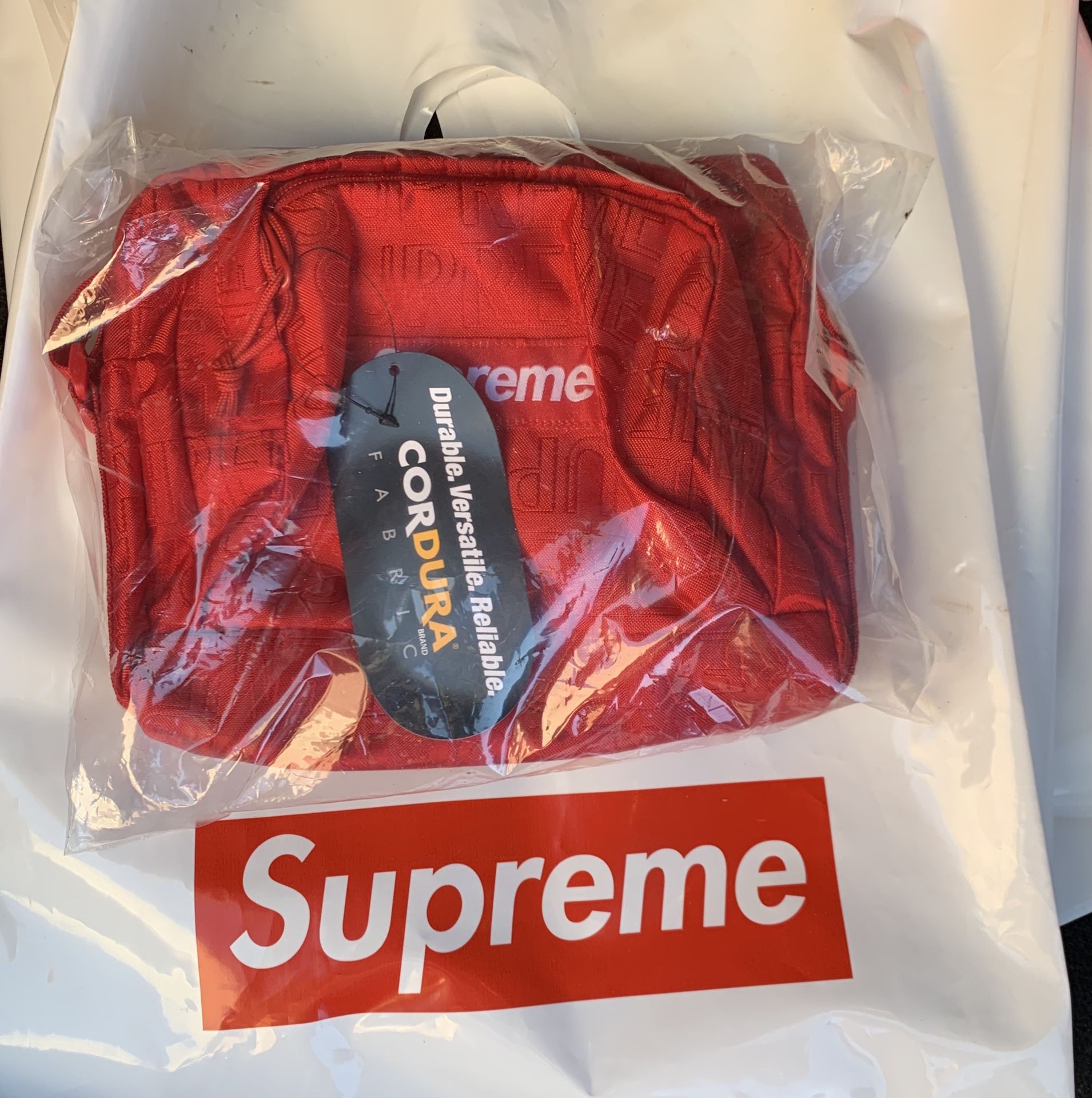 Supreme Shoulder Bag, Red , SS19