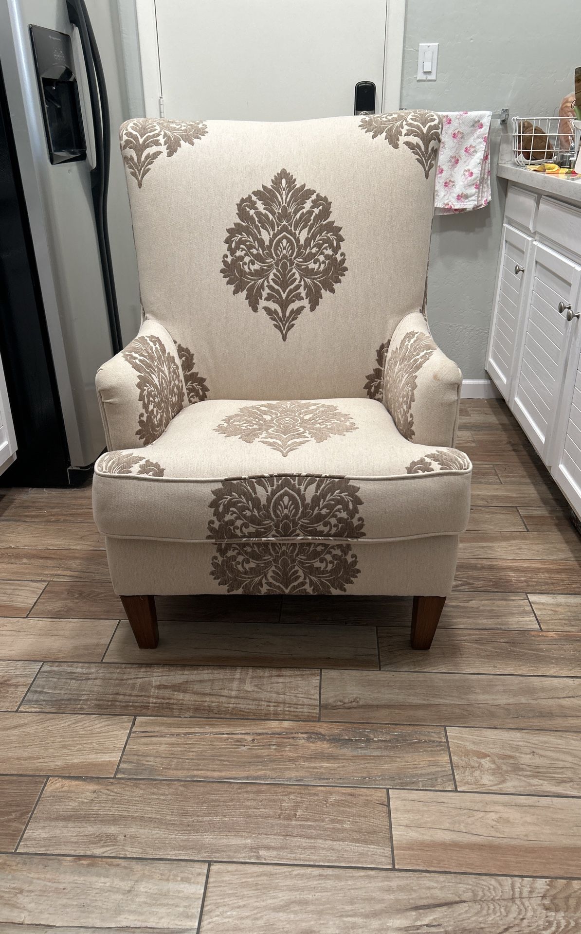 Beautiful Vintage Wing Back Chair