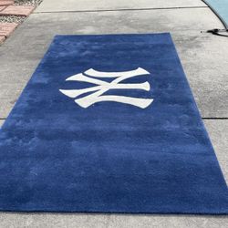 5x8  NewYork Yankees Rug New Condition 