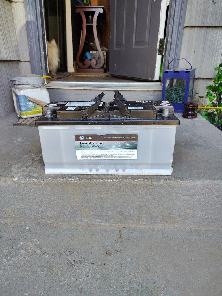 VOLKSWAGEN LEAD CALCIUM BATTERY