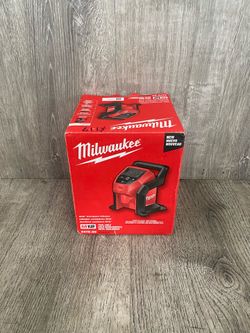 Milwaukee M12 Compact Inflator 2475-20