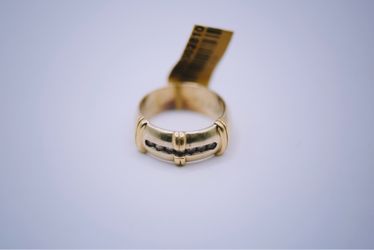 18 K cluster gold ring