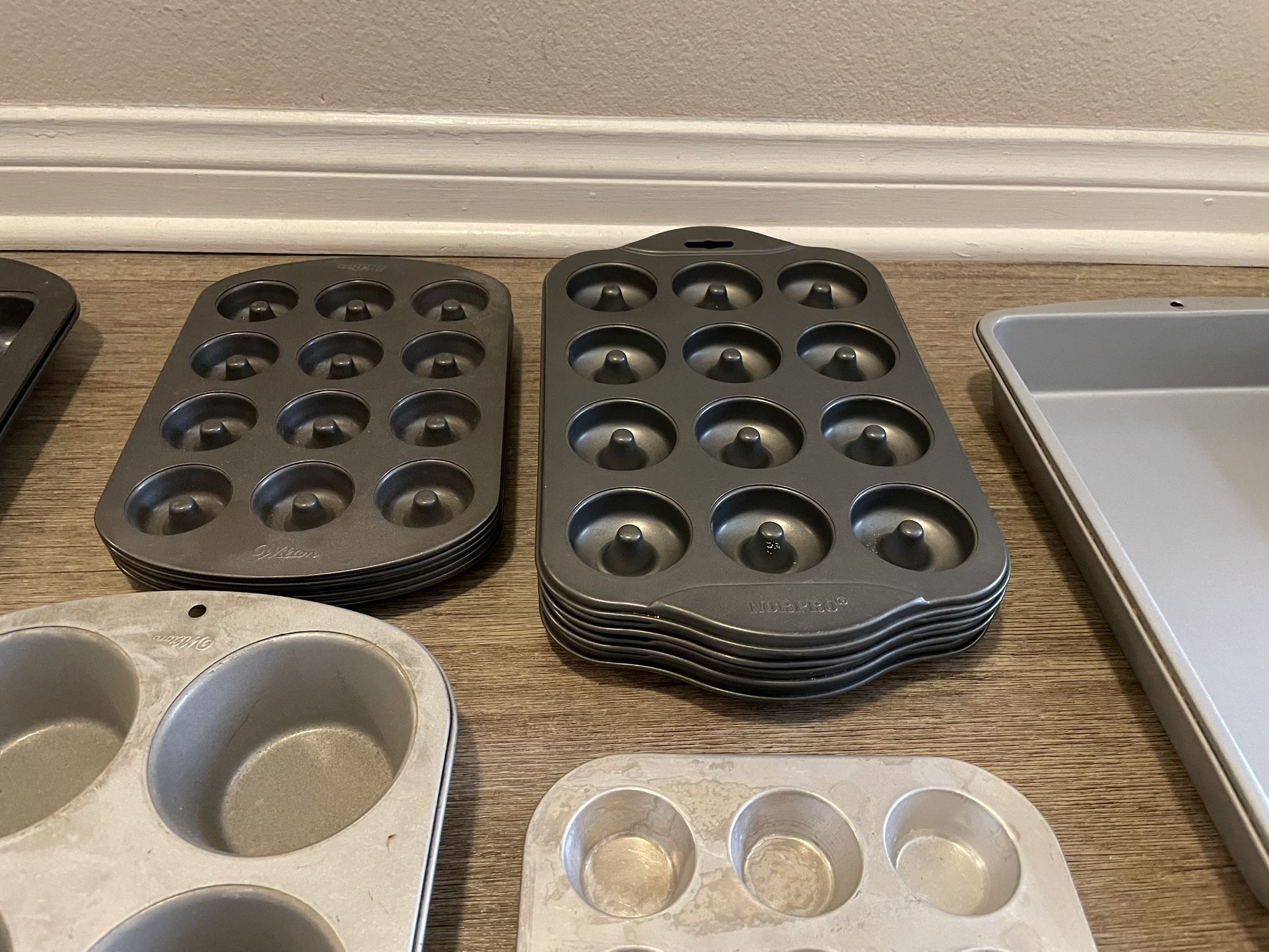 Baking Pans - Mini Donut Pans, Cupcake Pans, Twinkie pans, Cake pan