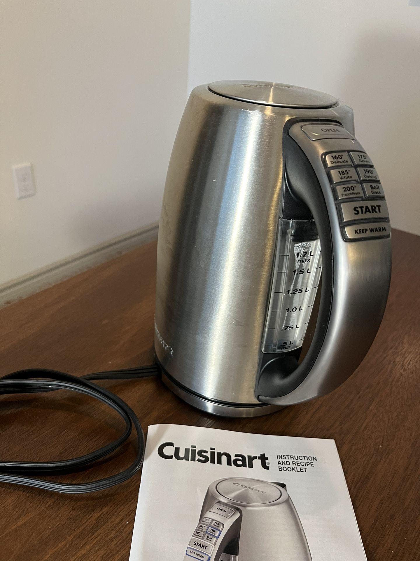 Cuisinart Cordless Programmable Kettle- Like New