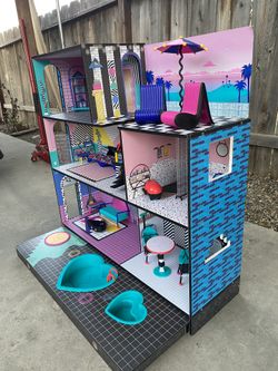 Doll House