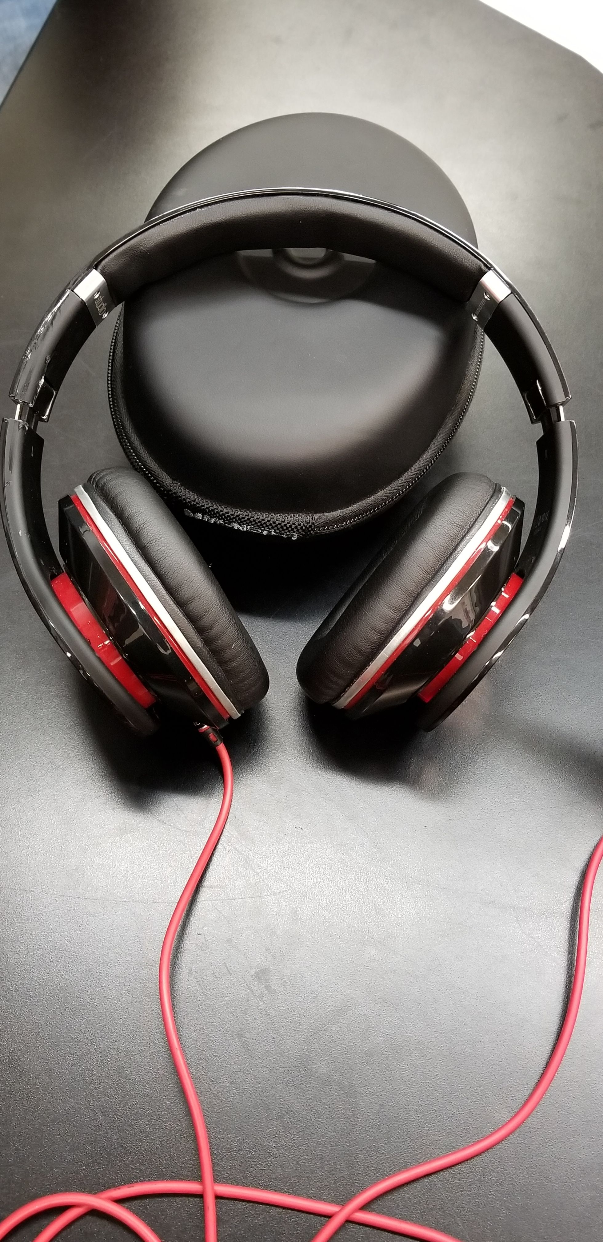 Beats studio first gen.